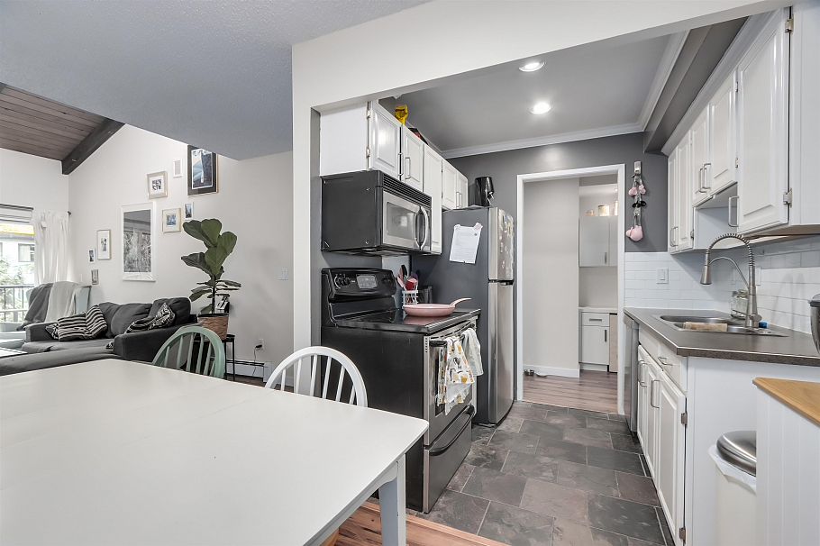 301 330 E 7th Avenue Vancouver, BC - 12