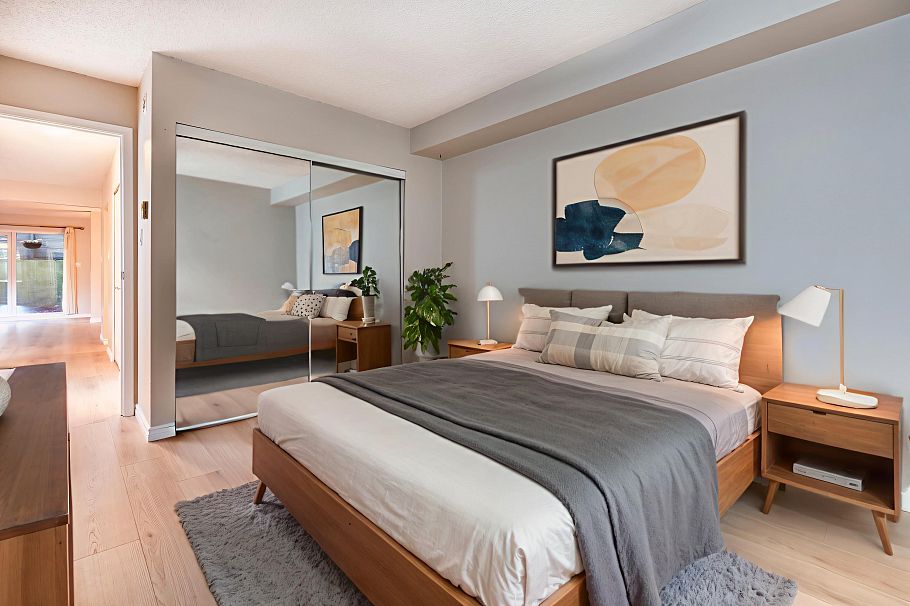 1365 W 8th Avenue Vancouver, BC - 20