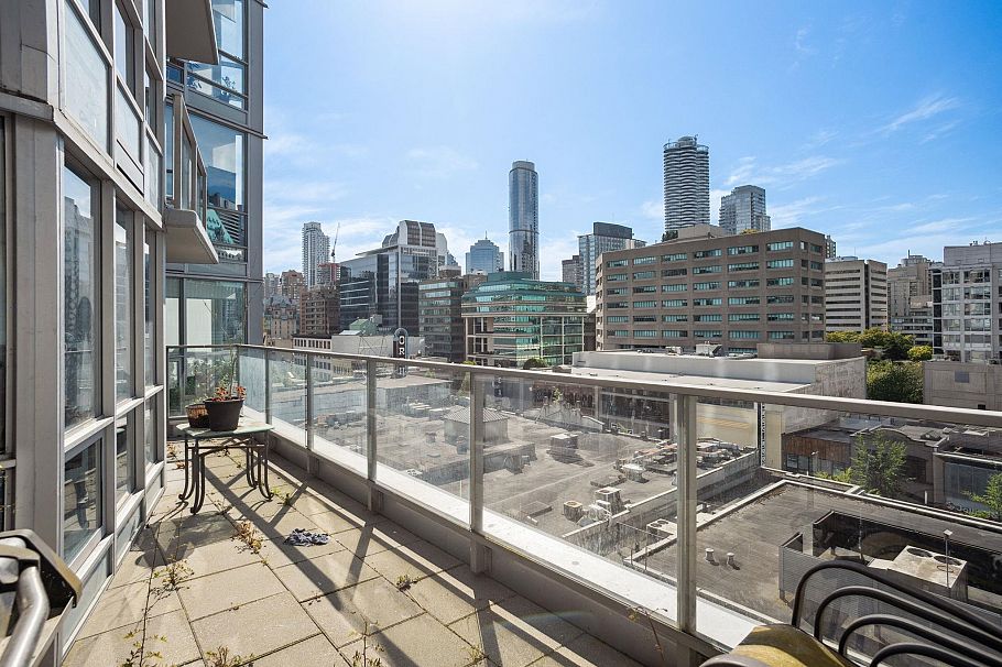 714 833 Seymour Street Vancouver, BC - 13