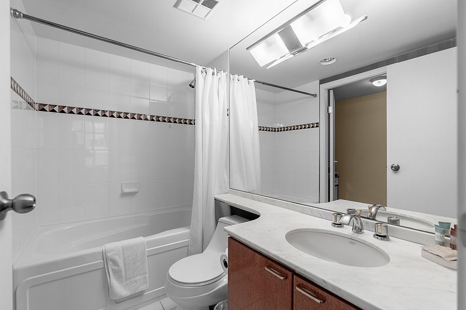 1004 1288 Alberni Street Vancouver, BC - 11