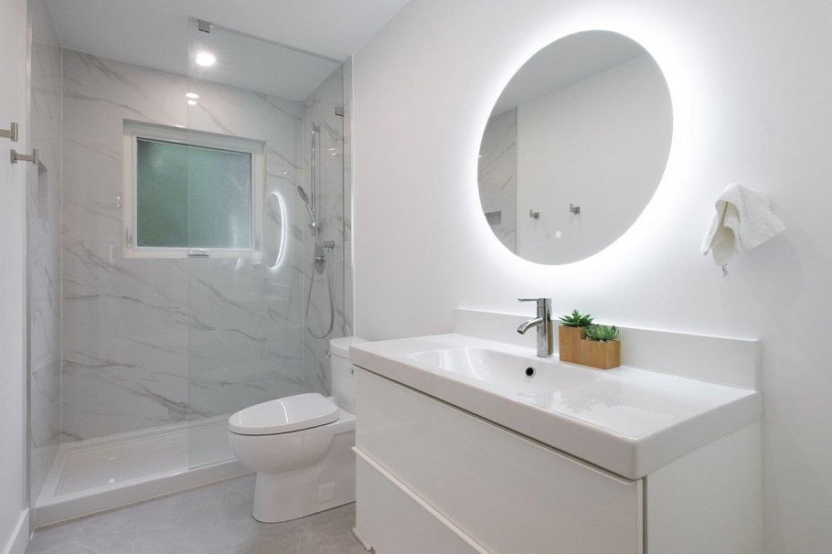 4283 Capilano Road North Vancouver, BC - 28