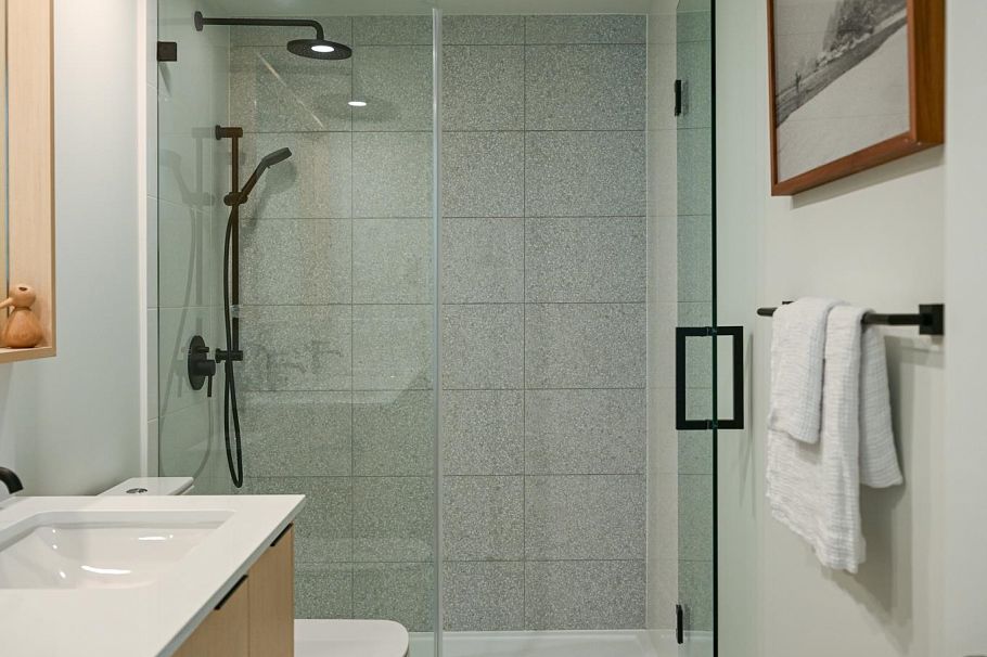 211 2045 Heritage Park Lane North Vancouver, BC - 11