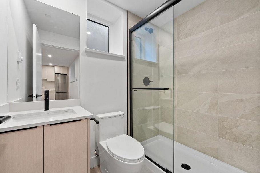 6890 Brooks Street Vancouver, BC - 35