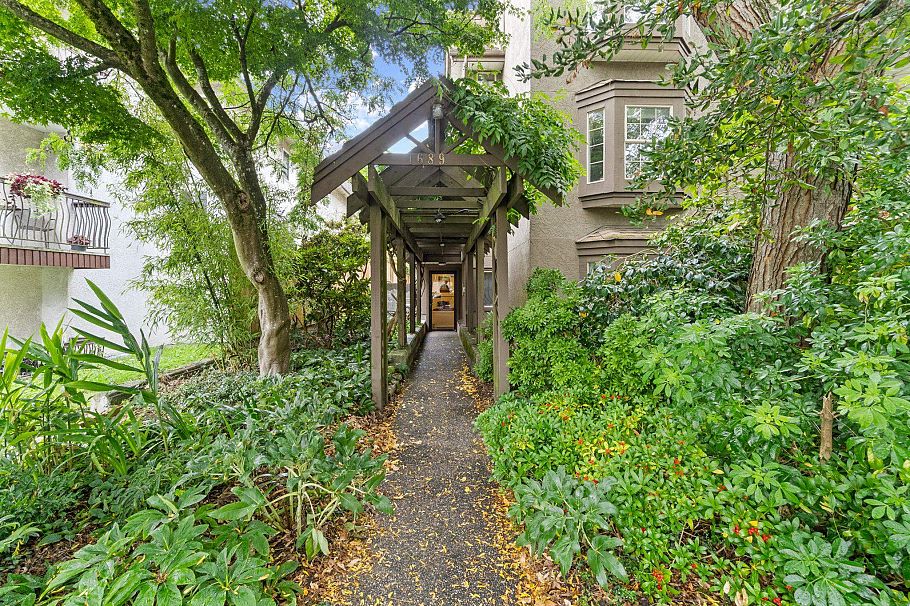 102 1689 E 4th Avenue Vancouver, BC - 20