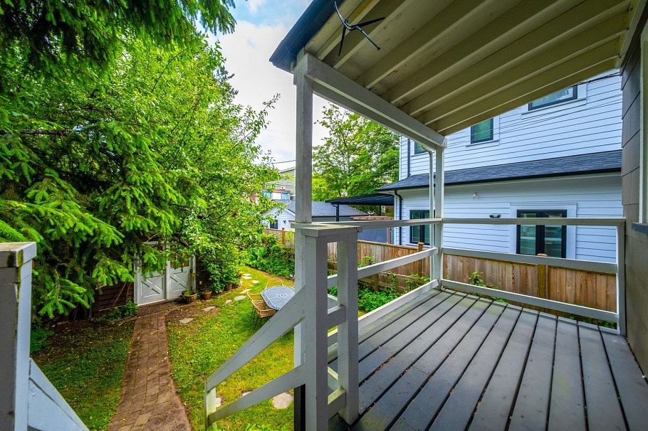 1449 E 10th Avenue Vancouver, BC - 34