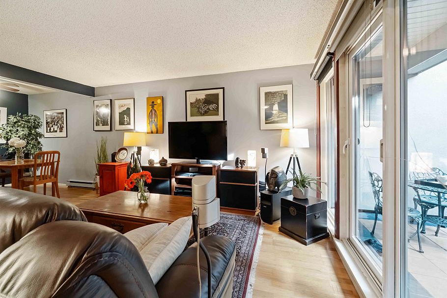 1305 W 8th Avenue Vancouver, BC - 1