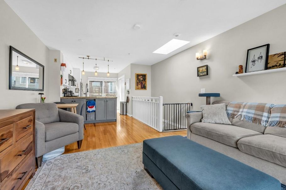 314 678 W 7th Avenue Vancouver, BC - 14