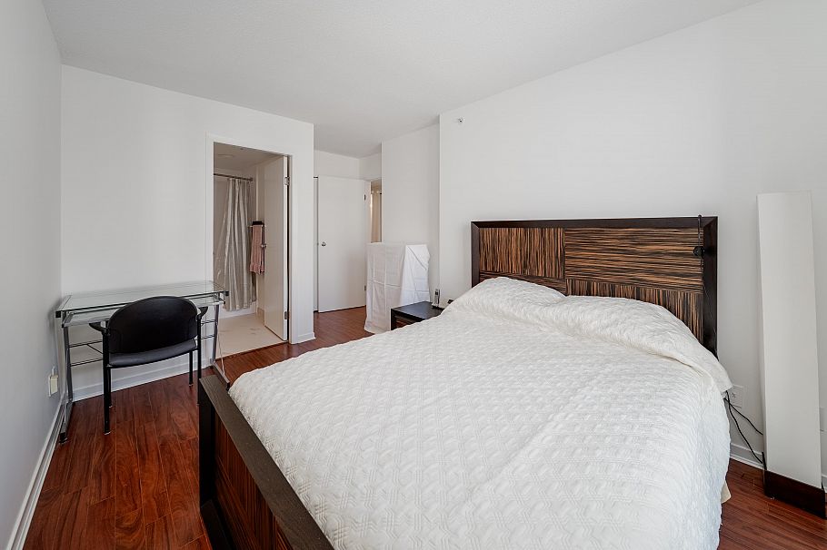 1808 1188 Howe Street Vancouver, BC - 10