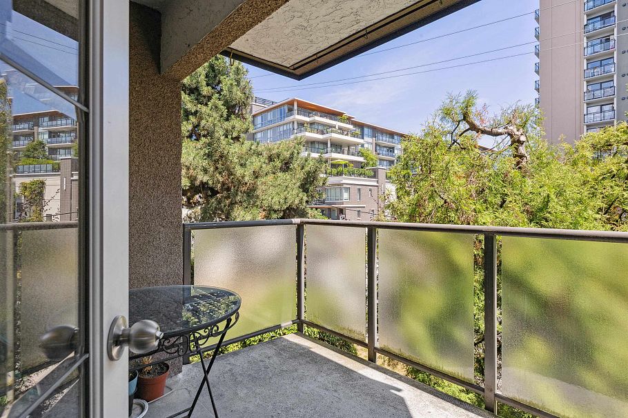 221 210 W 2nd Street North Vancouver, BC - 20