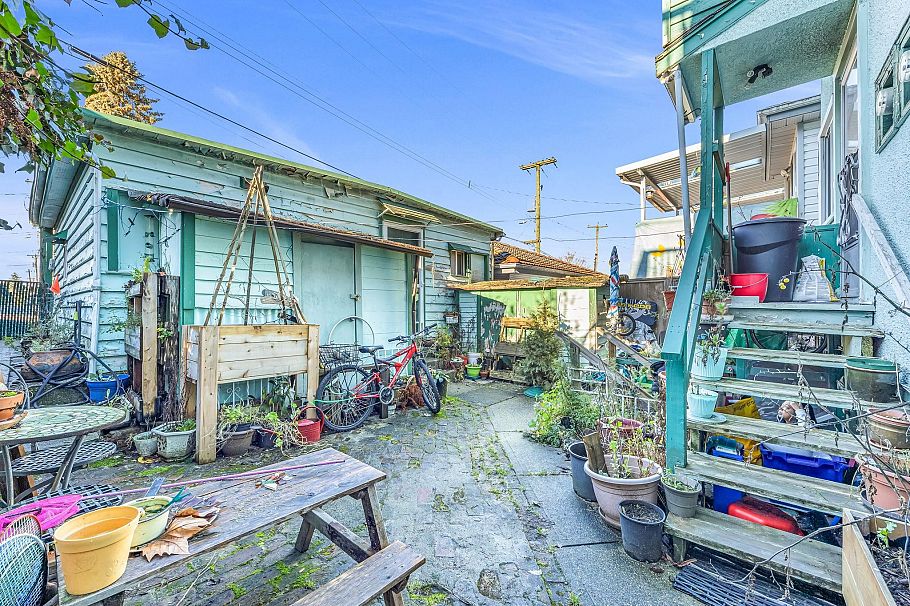 4639 Fraser Street Vancouver, BC - 32