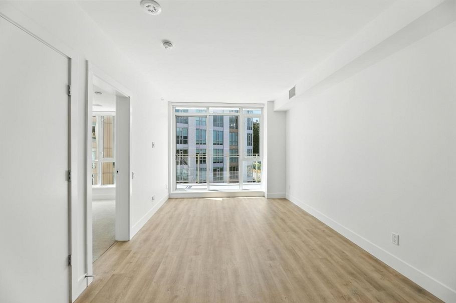 605 2385 Emery Court North Vancouver, BC - 5