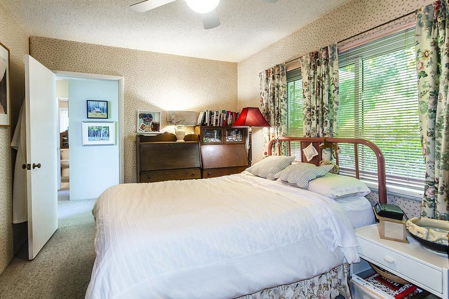 903 E Keith Road North Vancouver, BC - 18