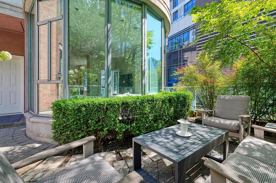 281 Smithe Street Vancouver, BC - 19