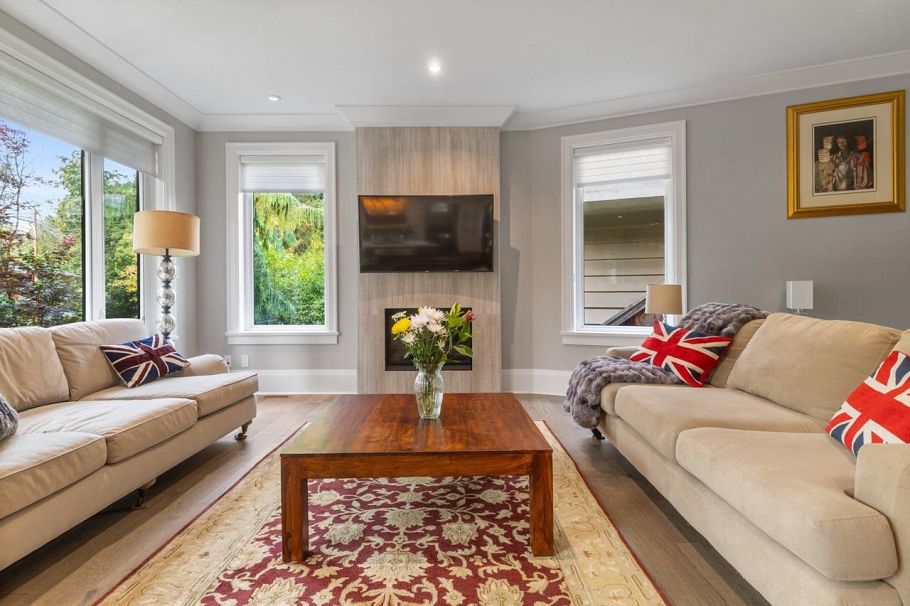 3365 Edgemont Boulevard North Vancouver, BC - 9