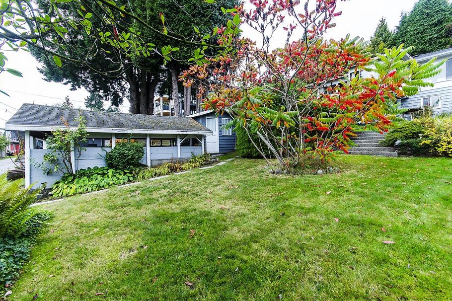 903 E Keith Road North Vancouver, BC - 33