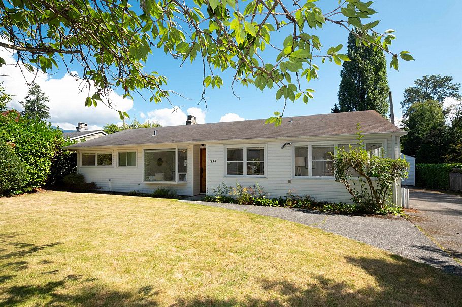 1150 Silverwood Crescent North Vancouver, BC - 2