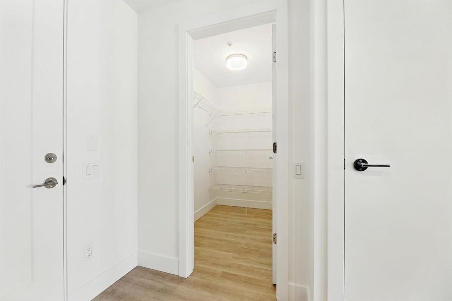 605 2385 Emery Court North Vancouver, BC - 14