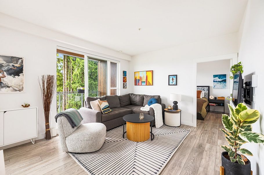 307 1327 Draycott Road North Vancouver, BC - 8