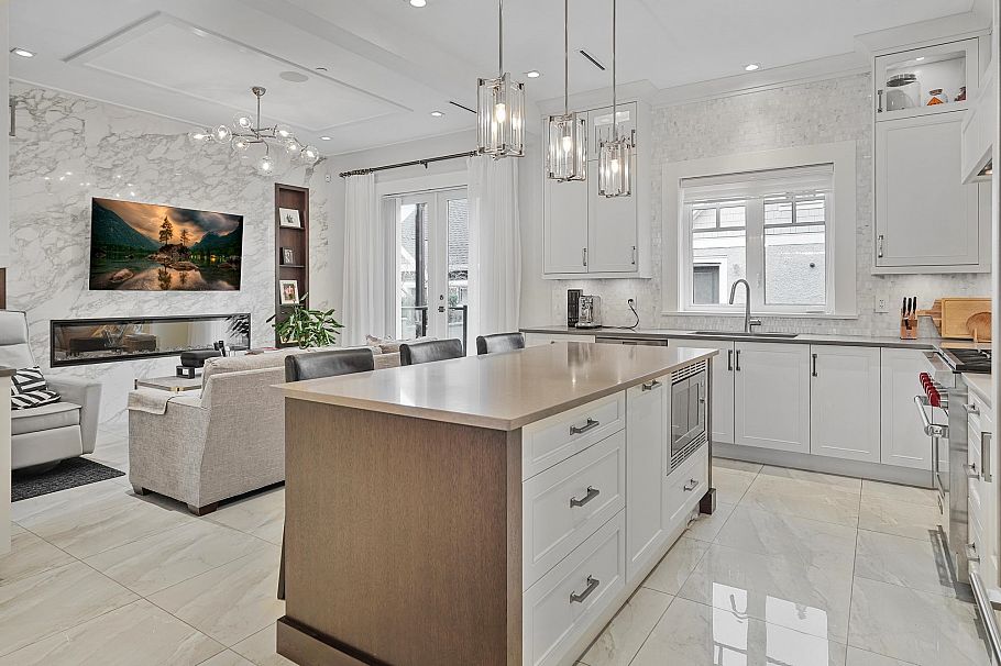 1895 W 60th Avenue Vancouver, BC - 8