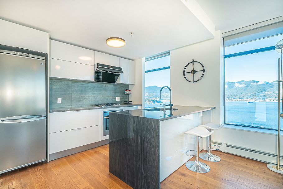 2401 108 W Cordova Street Vancouver, BC - 23