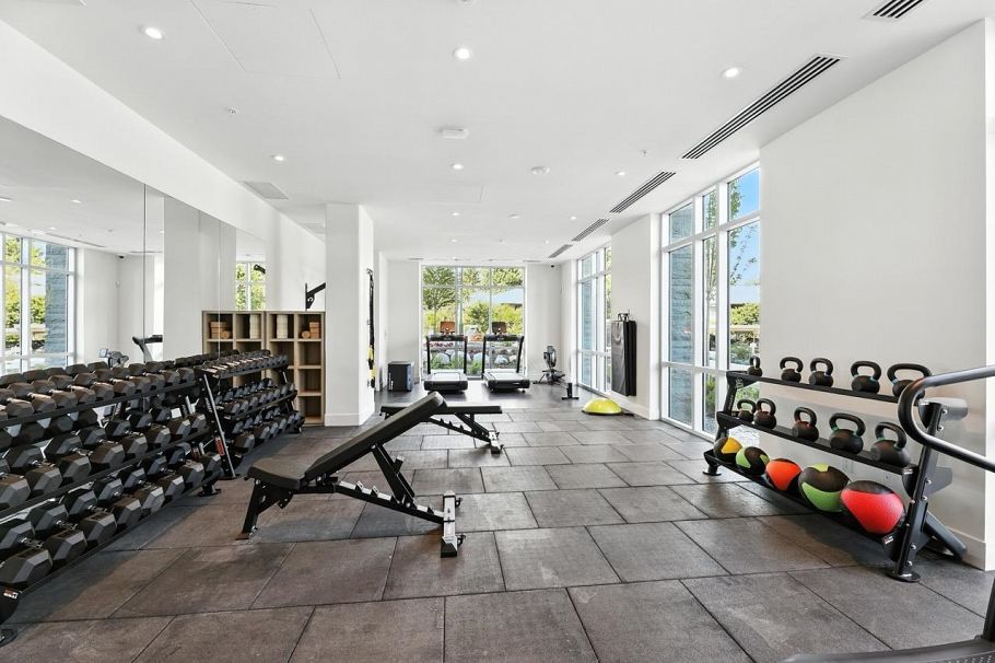 605 2385 Emery Court North Vancouver, BC - 26