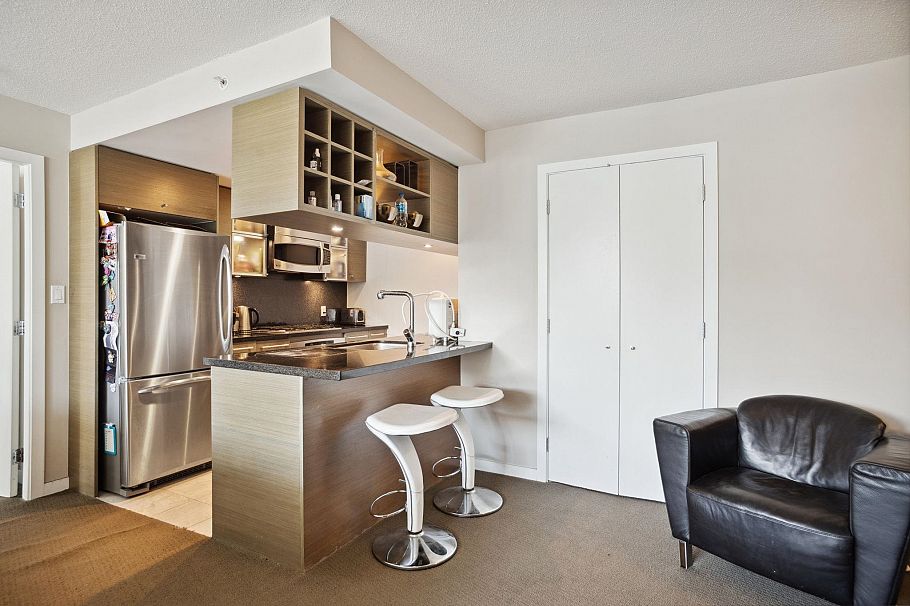 714 833 Seymour Street Vancouver, BC - 6