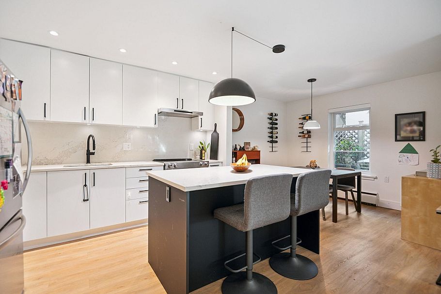 101 1696 W 10th Avenue Vancouver, BC - 11