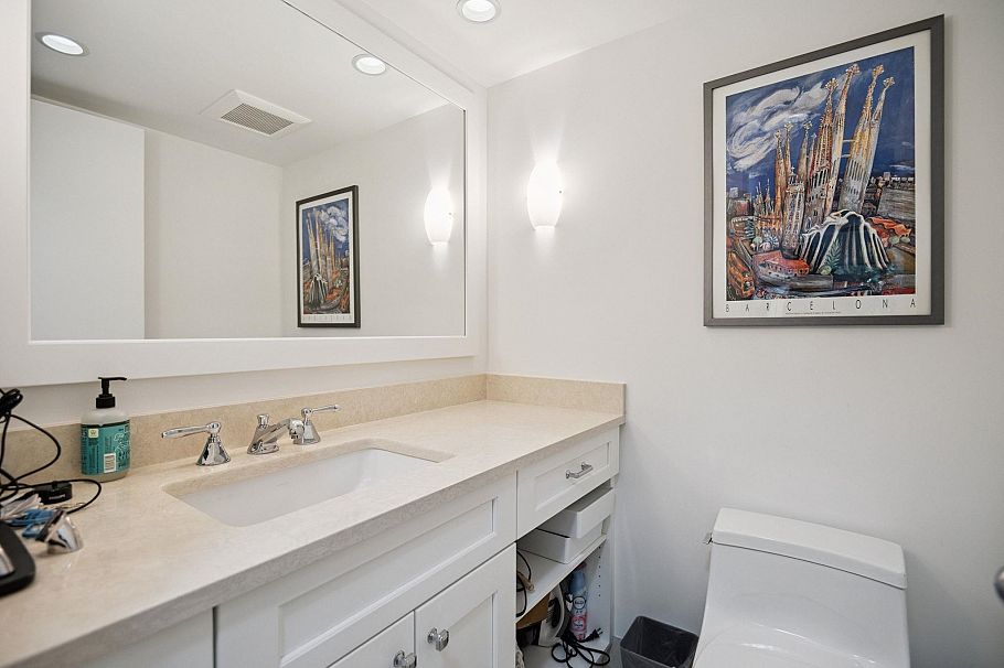 101 1696 W 10th Avenue Vancouver, BC - 18