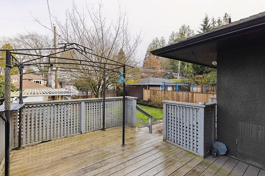 2923 W 32nd Avenue Vancouver, BC - 34