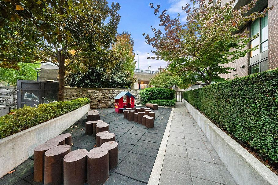 211 445 W 2nd Avenue Vancouver, BC - 35