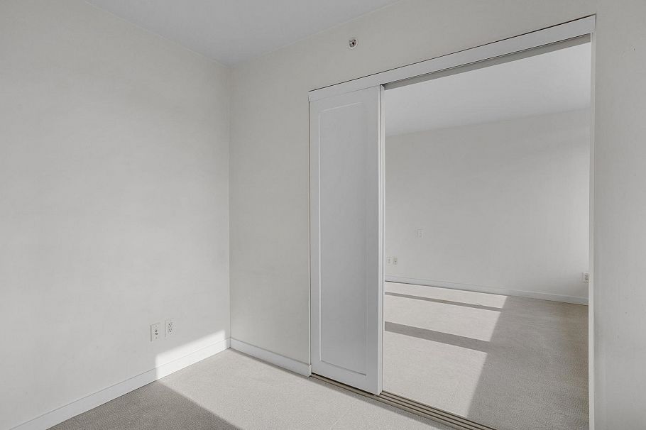 2613 610 Granville Street Vancouver, BC - 17