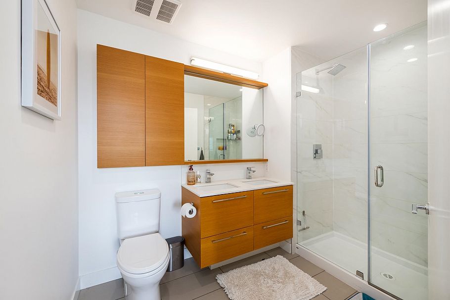 307 1327 Draycott Road North Vancouver, BC - 18