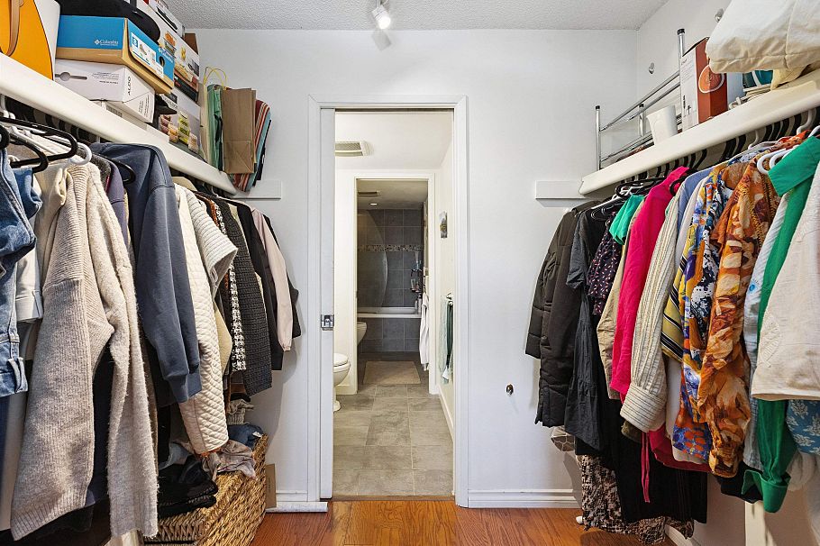 221 210 W 2nd Street North Vancouver, BC - 16