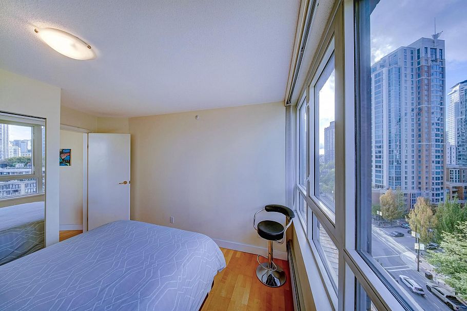 12E 199 Drake Street Vancouver, BC - 19