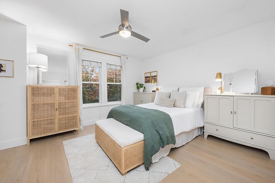 2888 Glen Drive Vancouver, BC - 27