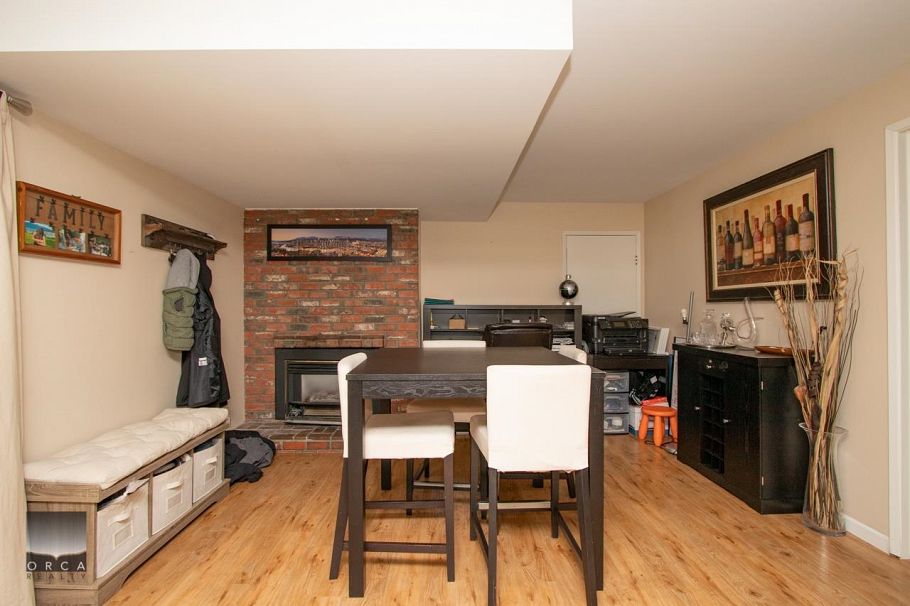 Ground level 1990 CASANO DRIVE, North Vancouver BC V7J 2R2 North Vancouver, BC - 7