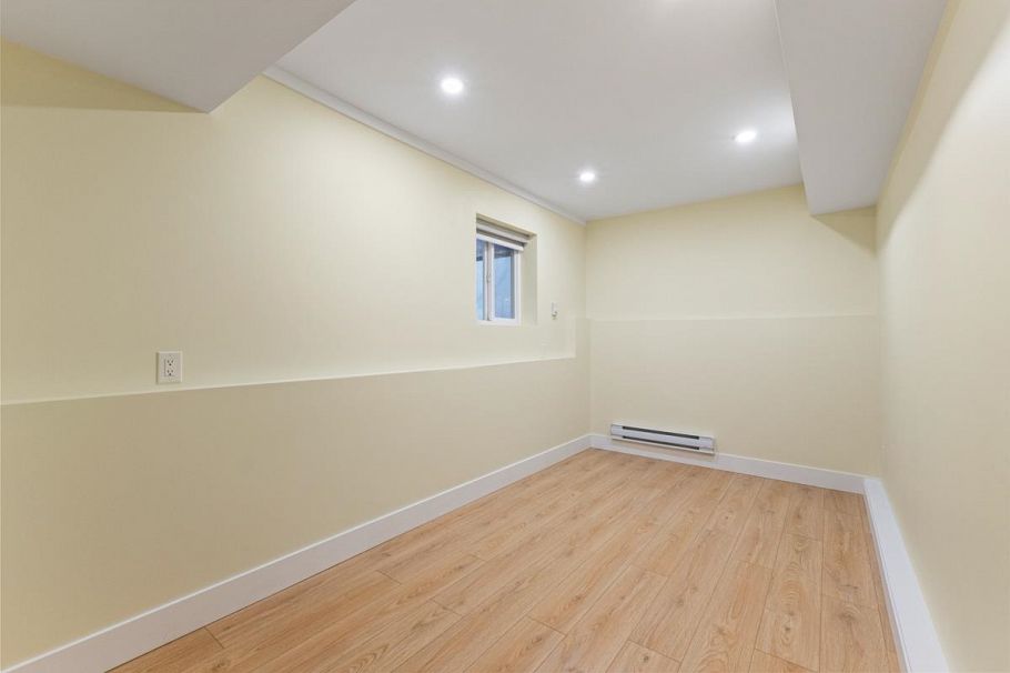 2518 Swinburne Avenue North Vancouver, BC - 29