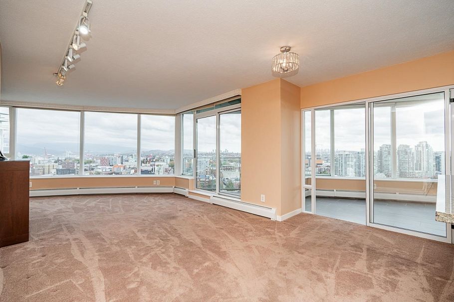 2608 58 Keefer Place Vancouver, BC - 3