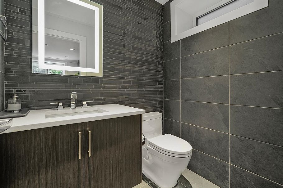 1895 W 60th Avenue Vancouver, BC - 20