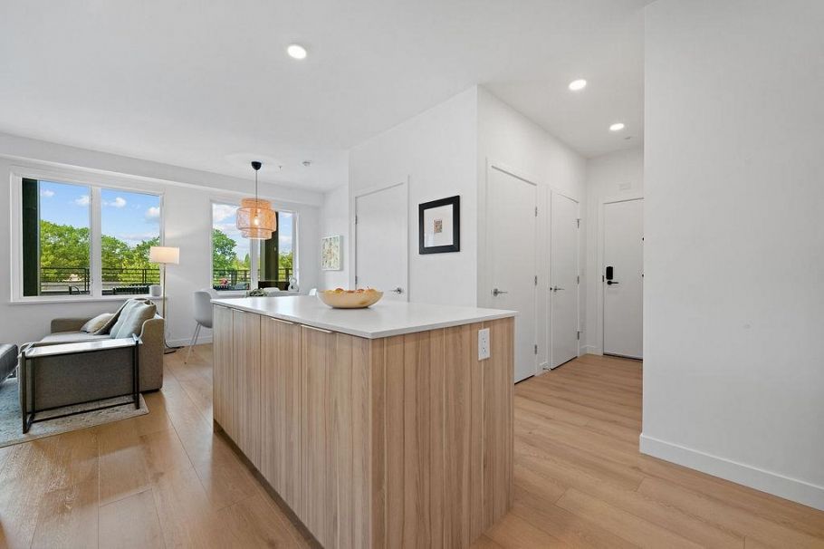 504 2450 Garden Drive Vancouver, BC - 10