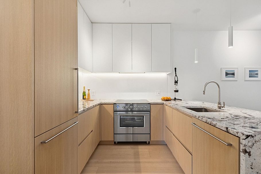 302 1388 Nelson Street Vancouver, BC - 7