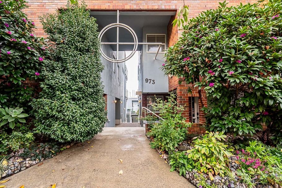 2 973 W 7th Avenue Vancouver, BC - 21