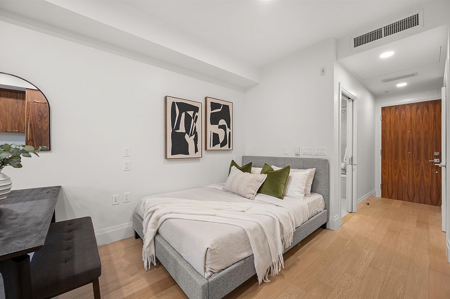 111 2550 Garden Drive Vancouver, BC - 10