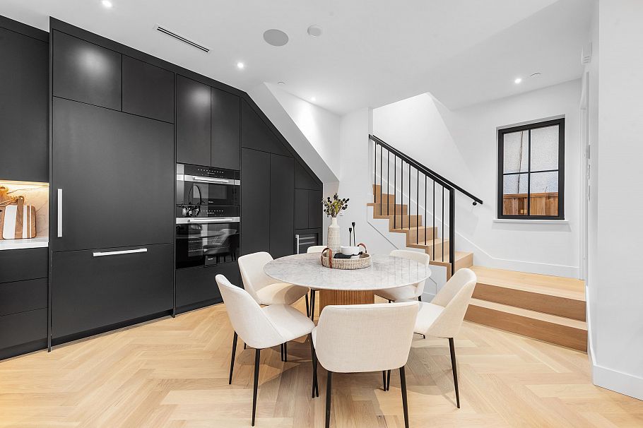 1 240 E 37th Avenue Vancouver, BC - 20