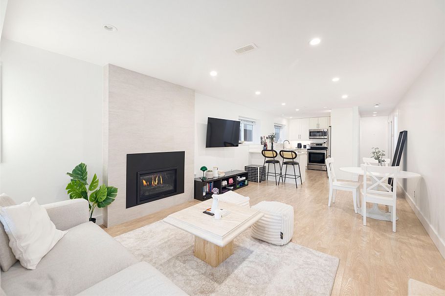 1709 Philip Avenue North Vancouver, BC - 4