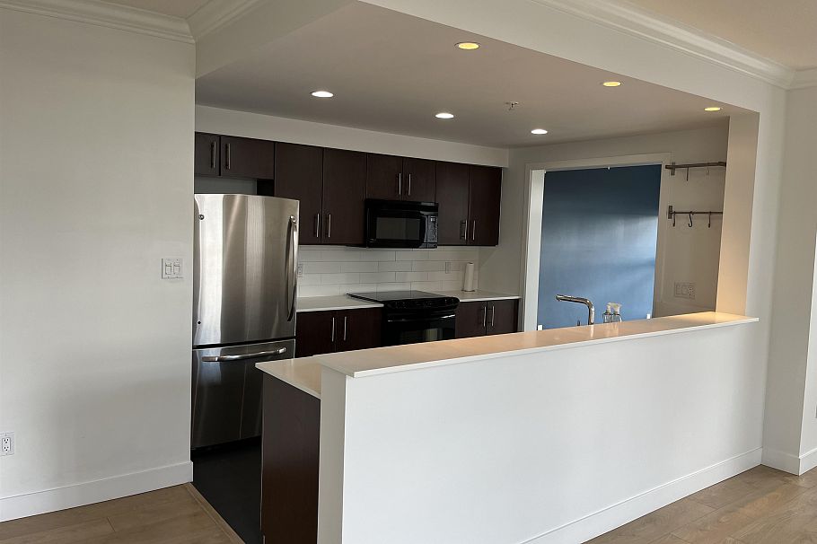 904 189 National Avenue Vancouver, BC - 9