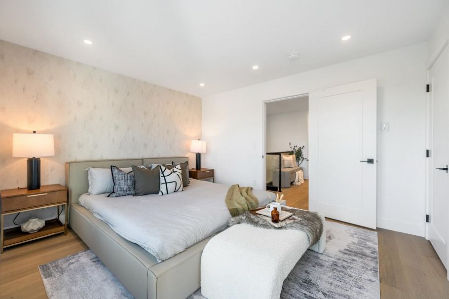 1724 E 64th Avenue Vancouver, BC - 16