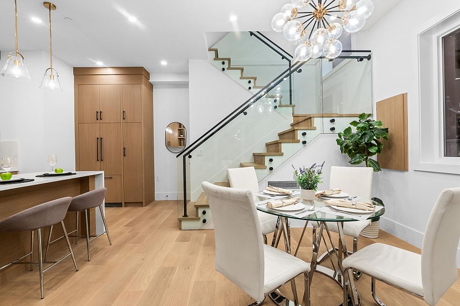 1 1166 E 11th Avenue Vancouver, BC - 21