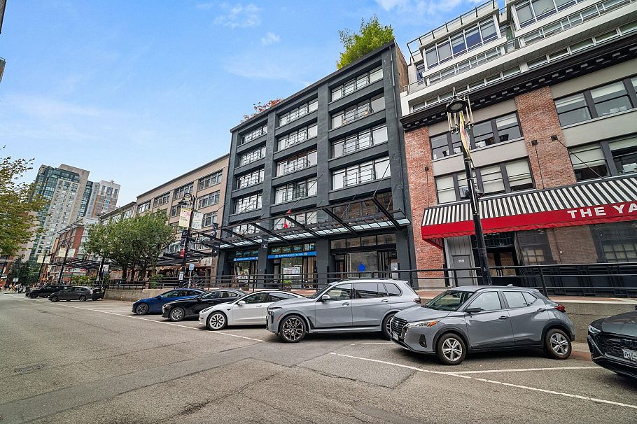 301 1155 Mainland Street Vancouver, BC - 24