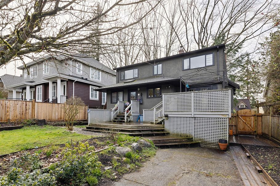 2923 W 32nd Avenue Vancouver, BC - 35